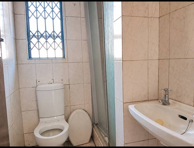 3 BEDROOM HOUSE FOR SALE IN VANDERBIJLPARK SE 6